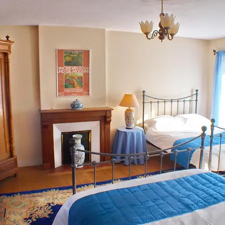 Normandy Getaways At Mis Harand Bed & Breakfast