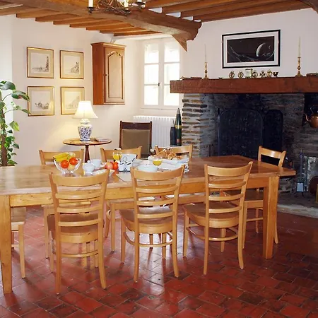 Normandy Getaways At Mis Harand Bed & Breakfast *