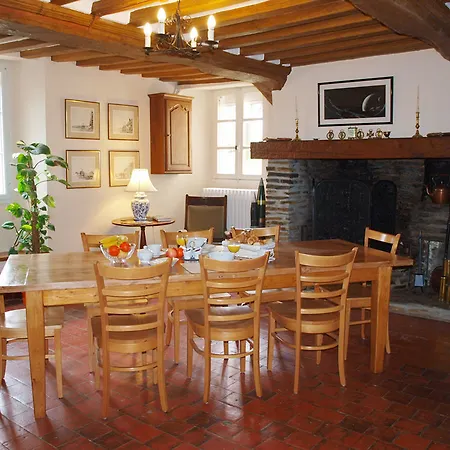 Normandy Getaways At Mis Harand Bed & Breakfast *